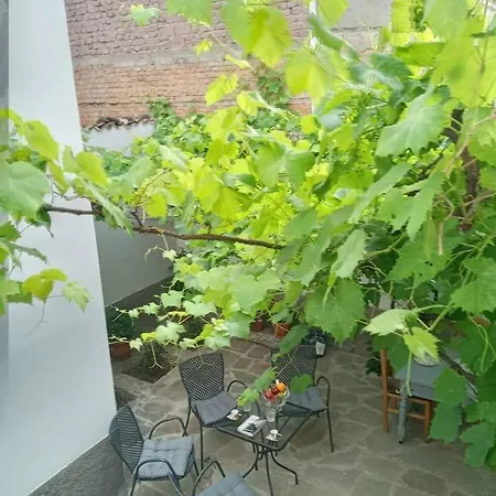 아파트 Housee